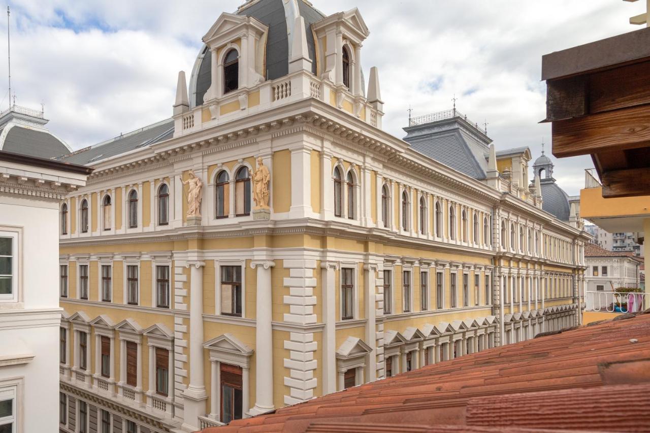 Rifugio Hemingway, Trieste Centro Con Parcheggio Extérieur photo